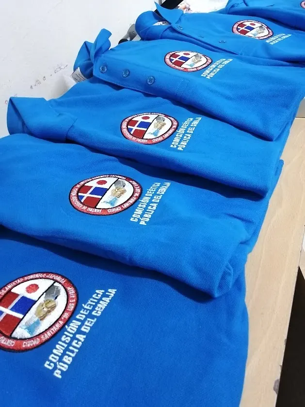 Polos bordados